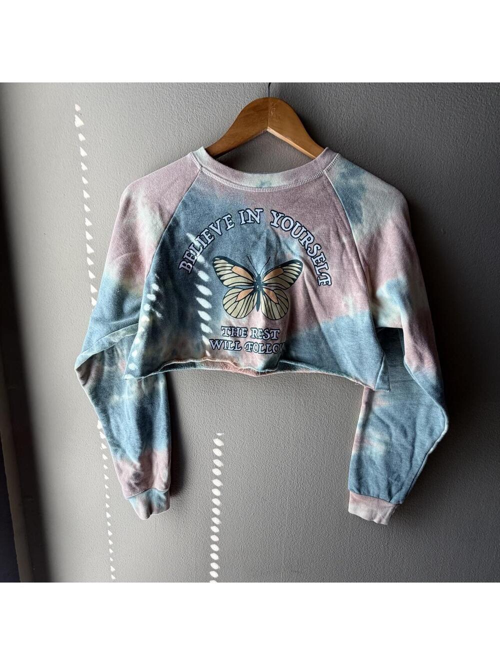 Pastel Tie Dye Butterfly Cropped Sweatshirt 🦋